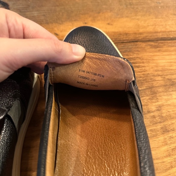 Frye Pewter Slip-On Shoes Size 9.5 - Picture 9 of 9